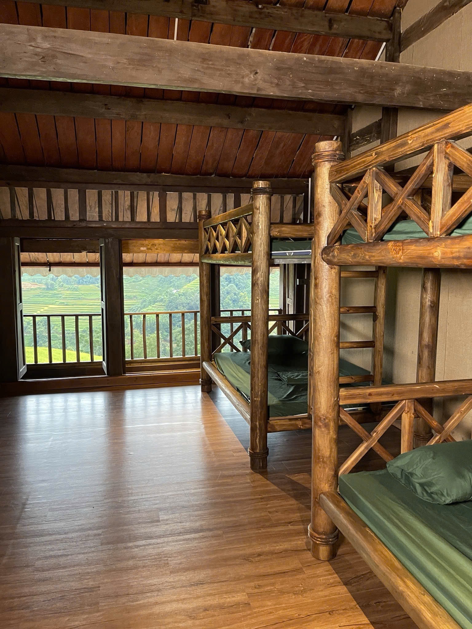 COMMUNITY DORM BED (6-BED ROOM)