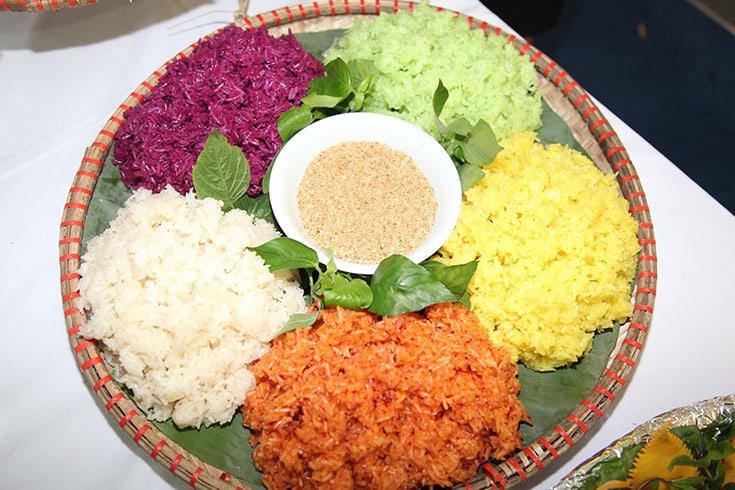 Five-colored sticky rice in Ha Giang